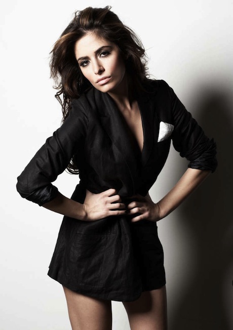 Sarah Shahi Hates Paris Hilton